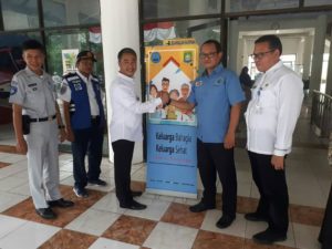 Menjelang Akhir Tahun 2019 : BNN Kota Tangerang Tes Urine Supir di Terminal Poris Plawad