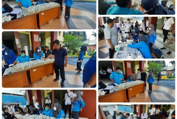 BNN Kota Tangerang bersama Bakesbangpol Kota Tangerang dan Polres Metro Tangerang Kota melaksanakan Tes Urine Pegawai Kecamatan
